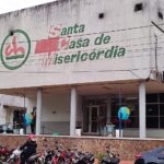 Bloqueios de caminhoneiros provoca suspensão de cirurgias na Santa Casa