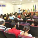 Curso oferece esclarecimentos para interessados em disputar cargos políticos