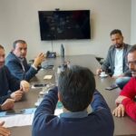 Comitiva de vereadores santanenses apresenta demandas no DNIT