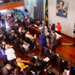 Assembleia aprova projeto para a contratação emergencial de professores e servidores de escolas