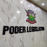 Em contagem regressiva para ver se a conta fecha, Ico faz corpo a corpo nos bastidores da Câmara