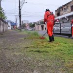 Trabalhadores contratados começam a atuar na limpeza das ruas de Livramento