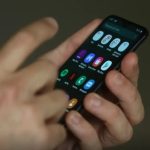Oito em cada 10 adultos defendem a proibição de celulares em escolas