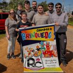 Campanha de Brinquedos do RC Livramento levou alegria em forma de brinquedos para cerca de 400 crianças.