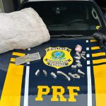 PRF apreende haxixe escondido em cobertor, em um secador de cabelo e nas partes íntimas de uma mulher