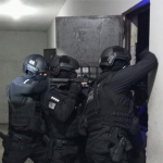 DRACO conclui investigação contra organização criminosa com 20 prisões preventivas e 28 mandados de busca e apreensão, deflagrando a Operação Balaka.