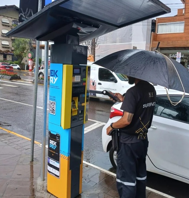 Projeto prevê estacionamento rotativo em Livramento com uso de aplicativo e leitura de placas